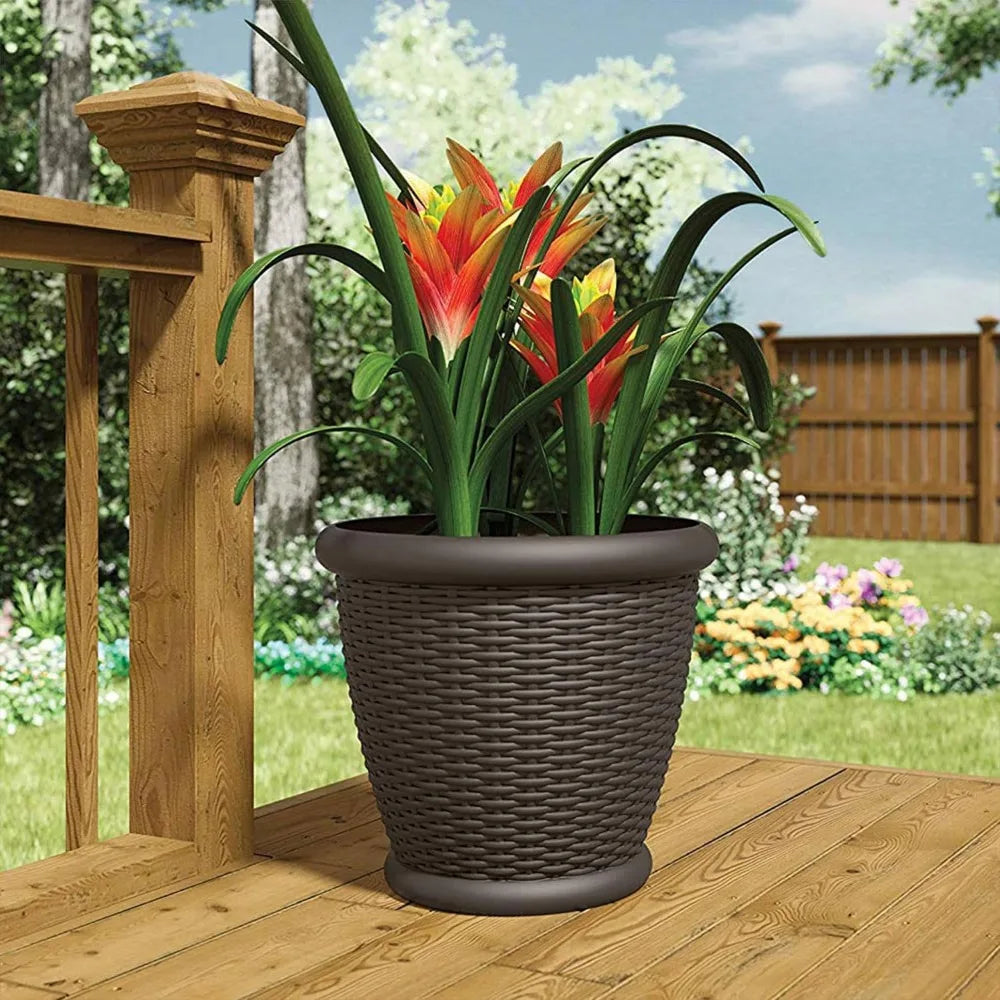 18 Inch Round Decorative Plastic Wicker Style Planter